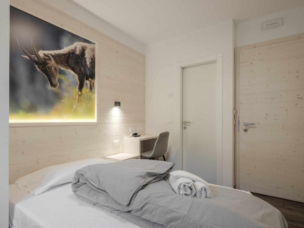 Hotel Garni Alta Valle Vione الغرفة الصورة